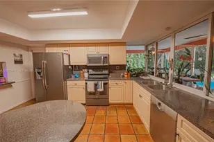 11400 Tara Dr, Plantation, FL 33325 - Photo 23