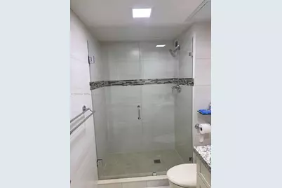 18081 Biscayne Blvd #702, Aventura, FL 33160 - Photo 15