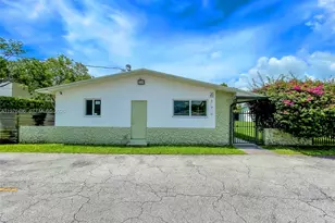 592 NE 150th St, Miami, FL 33161 - Photo 25