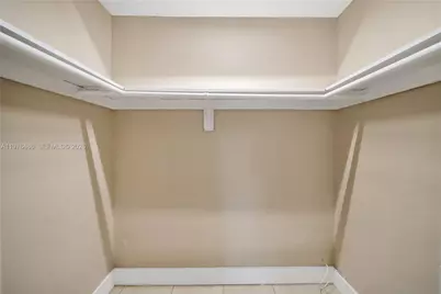 592 NE 150th St #1, Miami, FL 33161 - Photo 17