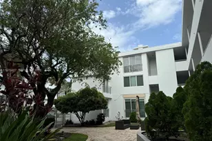 10210 Collins Ave, Bal Harbour, FL 33154 - Photo 13