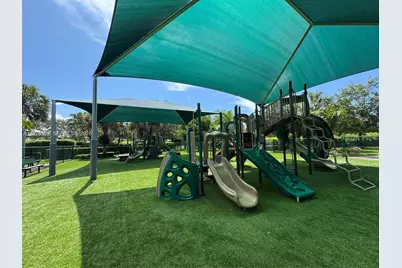 922 Falling Water Rd #922, Weston, FL 33326 - Photo 35