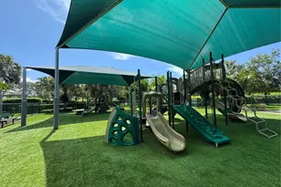 922 Falling Water Rd, Weston, FL 33326 - Photo 35