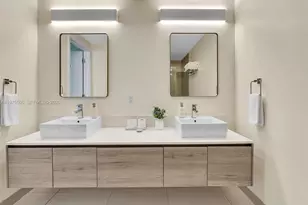 10201 E Bay Harbor Dr, Bay Harbor Islands, FL 33154 - Photo 21