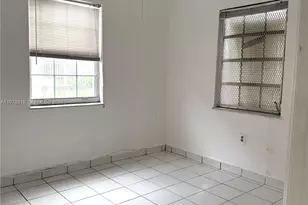 1788 SW 7th St, Miami, FL 33135 - Photo 3