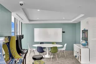 488 NE 18th St, Miami, FL 33132 - Photo 57