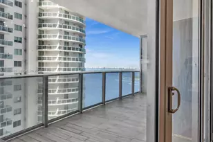 488 NE 18th St, Miami, FL 33132 - Photo 45