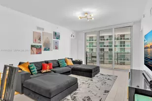 488 NE 18th St, Miami, FL 33132 - Photo 3