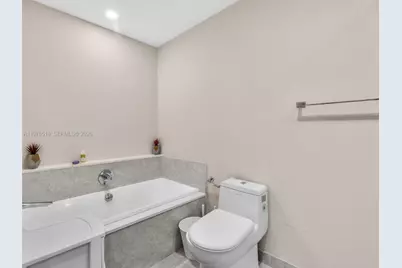 488 NE 18th St #2309, Miami, FL 33132 - Photo 25