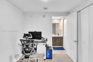 488 NE 18th St, Miami, FL 33132 - Photo 31