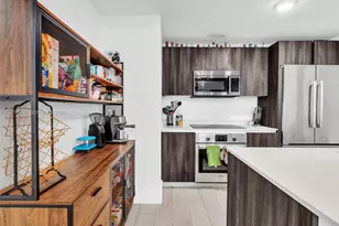 488 NE 18th St, Miami, FL 33132 - Photo 11