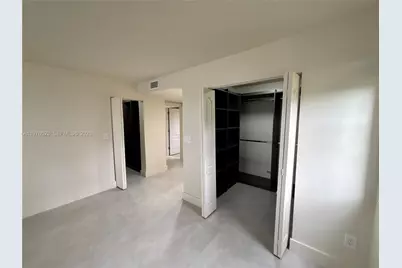 605 Ives Dairy Rd #102-7, Miami, FL 33179 - Photo 25
