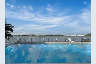 605 Ives Dairy Rd #102-7, Miami, FL 33179 - Photo 31