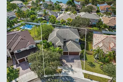 1104 NW 139th Ave, Pembroke Pines, FL 33028 - Photo 43