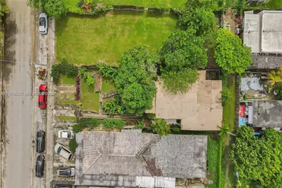 2644 NW 22nd Ct, Miami, FL 33142 - Photo 1