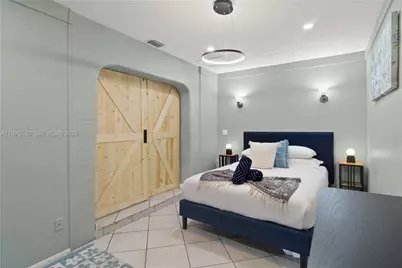 3024 NE 2nd Ter, Wilton Manors, FL 33334 - Photo 15