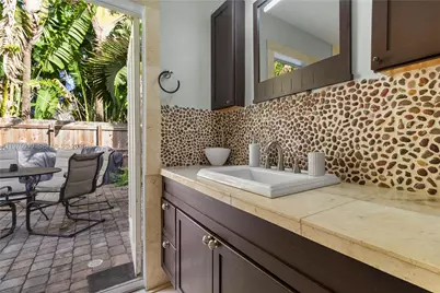 3024 NE 2nd Ter, Wilton Manors, FL 33334 - Photo 23