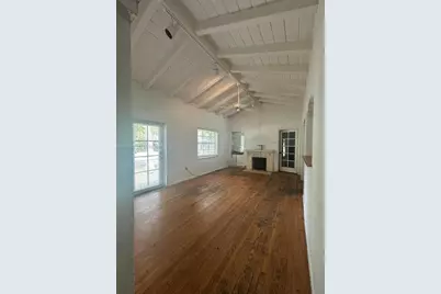 901 NW 10th Ct, Miami, FL 33136 - Photo 11