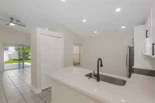 17925 SW 10th Ct, Pembroke Pines, FL 33029 - Photo 11