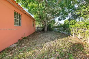 5300 SW 6th St, Miami, FL 33134 - Photo 3