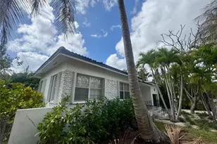 100 SW 30th Rd, Miami, FL 33129 - Photo 5