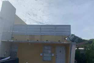 149 Bentley Dr, Miami Springs, FL 33166 - Photo 5