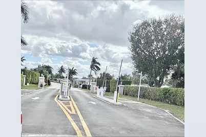 6156 Seashore Drive, Atlantis, FL 33462 - Photo 9