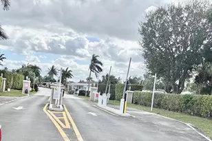 6156 Seashore Dr, Atlantis, FL 33462 - Photo 9