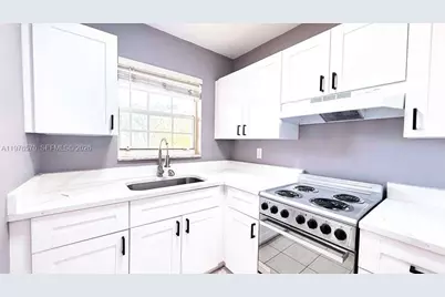 1702 McKinley St #3, Hollywood, FL 33020 - Photo 5