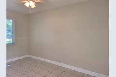 1005 N 18th Ct #3, Hollywood, FL 33020 - Photo 5