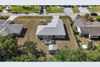 1205 SW 29 Ter #0, Cape Coral, FL 33914 - Photo 5