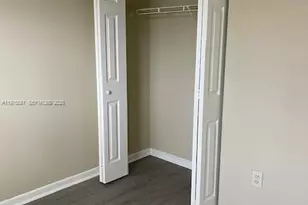 1733 Village Blvd, West Palm Beach, FL 33409 - Photo 7