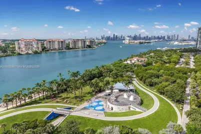 300 S Pointe Dr #801, Miami Beach, FL 33139 - Photo 3