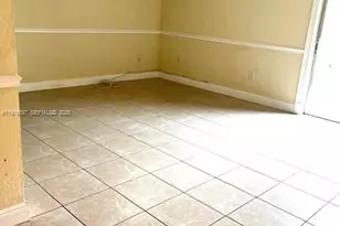 9493 SW 76th St, Miami, FL 33173 - Photo 5