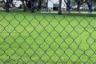 9493 SW 76th St, Miami, FL 33173 - Photo 19