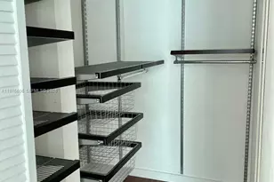 300 S Biscayne Blvd, Miami, FL 33131 - Photo 13