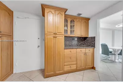 999 Brickell Bay Dr #2007, Miami, FL 33131 - Photo 5