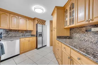 999 Brickell Bay Dr #2007, Miami, FL 33131 - Photo 3