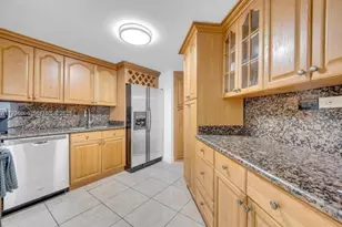 999 Brickell Bay Dr, Miami, FL 33131 - Photo 3