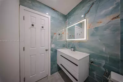 2458 Polk St #201, Hollywood, FL 33020 - Photo 17