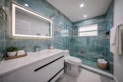 2458 Polk St #201, Hollywood, FL 33020 - Photo 15