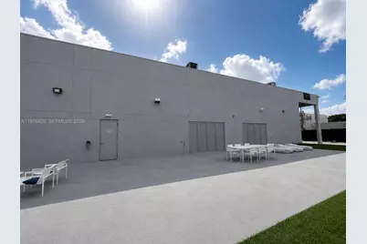 550 NW 29th St, Miami, FL 33127 - Photo 21