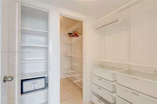 5161 Collins Ave, Miami Beach, FL 33140 - Photo 17