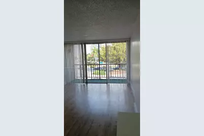 8820 Fontainebleau Blvd #302, Miami, FL 33172 - Photo 11
