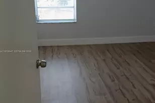 8820 Fontainebleau Blvd, Miami, FL 33172 - Photo 35