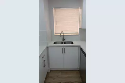 8820 Fontainebleau Blvd #302, Miami, FL 33172 - Photo 7