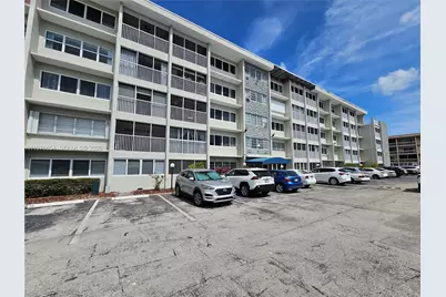 330 SE 2nd St #403H, Hallandale Beach, FL 33009 - Photo 7