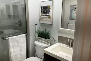 100 Berkley Rd, Hollywood, FL 33024 - Photo 7