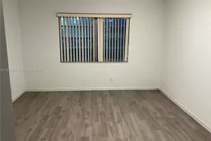 100 Berkley Rd, Hollywood, FL 33024 - Photo 15