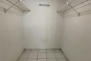 13701 Kendale Lakes Cir, Miami, FL 33183 - Photo 7